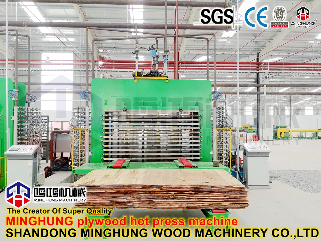 Sperrholzherstellungsausrüstung Heißpressmaschine Melaminpapier