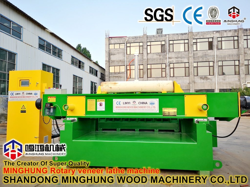 Holzfurnier-Produktionsmaschine mit Furnier-Schneidmaschine