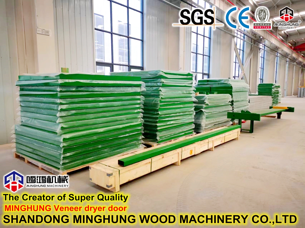 T&uuml;r des Furniertrockners