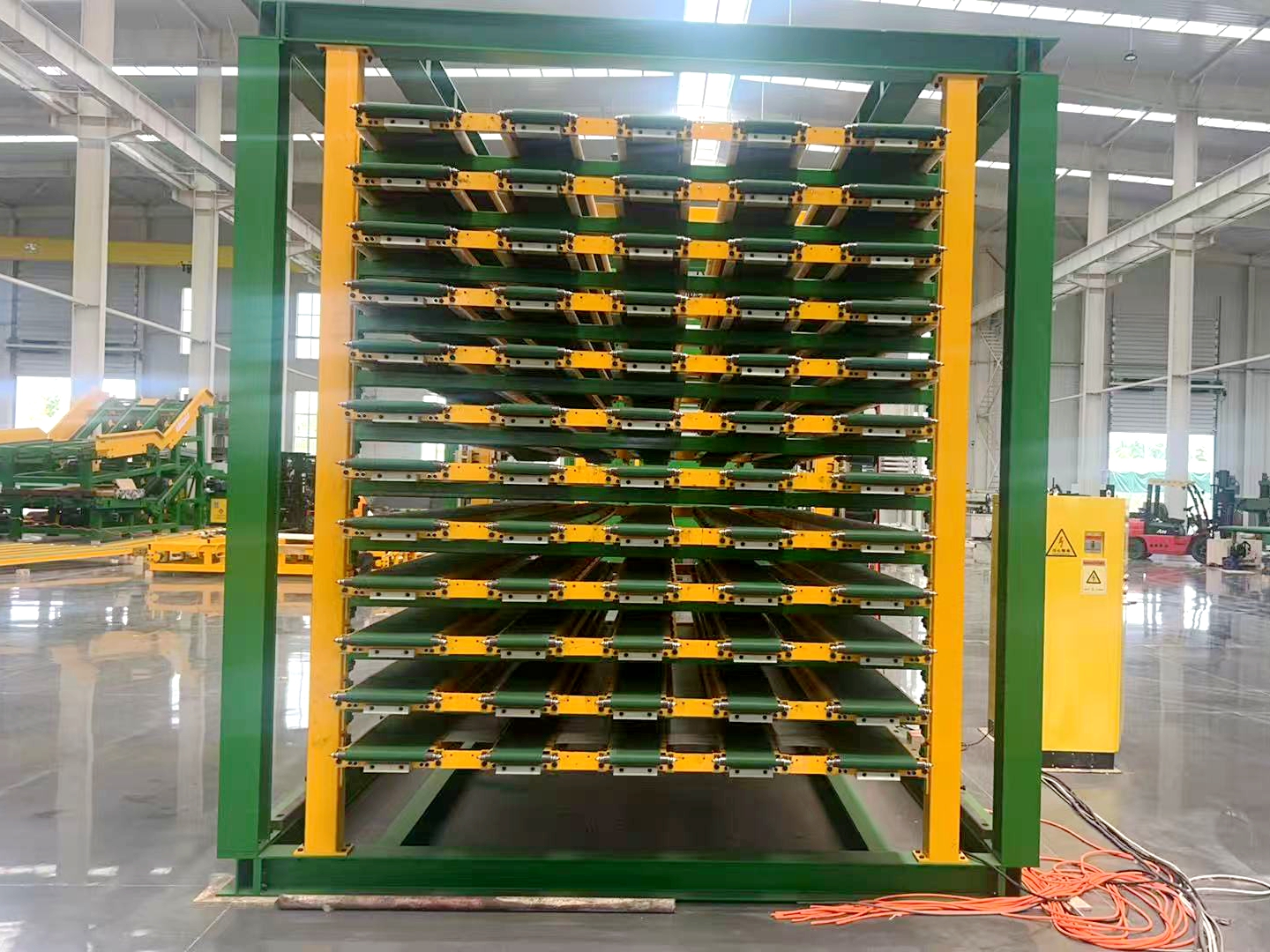 Halbautomatische Hei&szlig;pressmaschine zum Laminieren (3) 