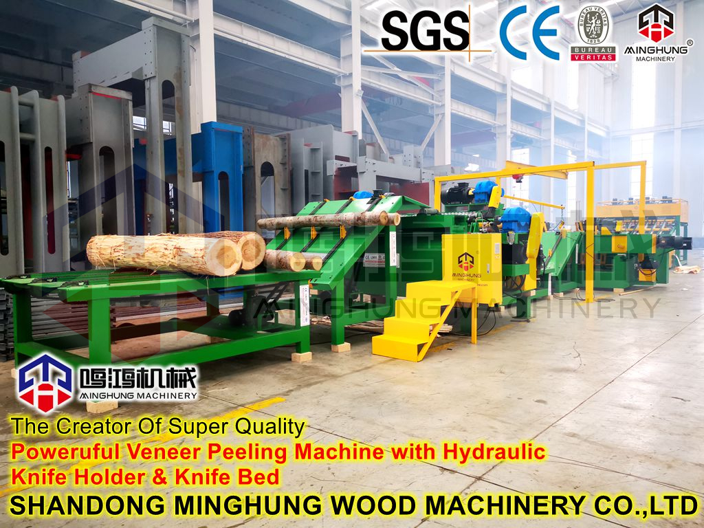 Schälmaschine für Furnierkernblätter für die Herstellung von Holzwerkstoffen