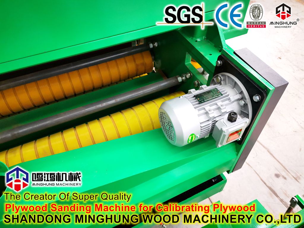 Sperrholzschleifmaschine zum Kalibrieren von Sperrholz