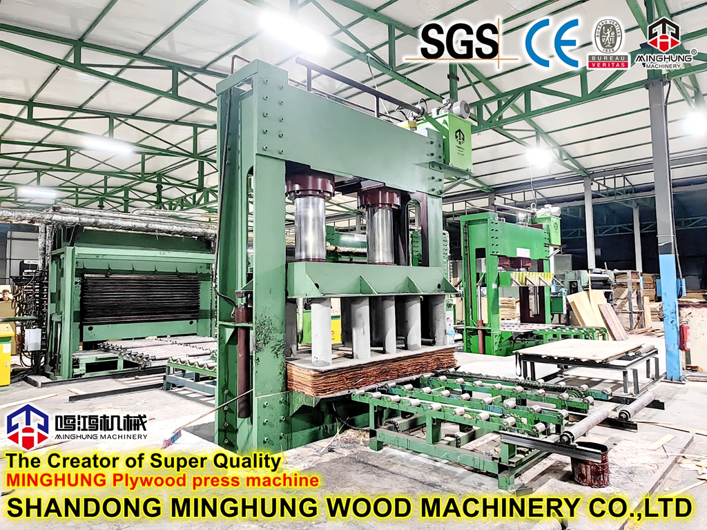 500t 600t Kaltpress-Holzbearbeitungsmaschine für die Sperrholzherstellung