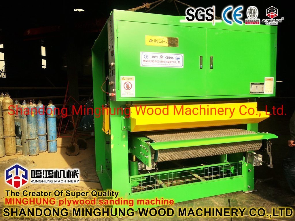 Breitbandschleifmaschine für die Sperrholzherstellung