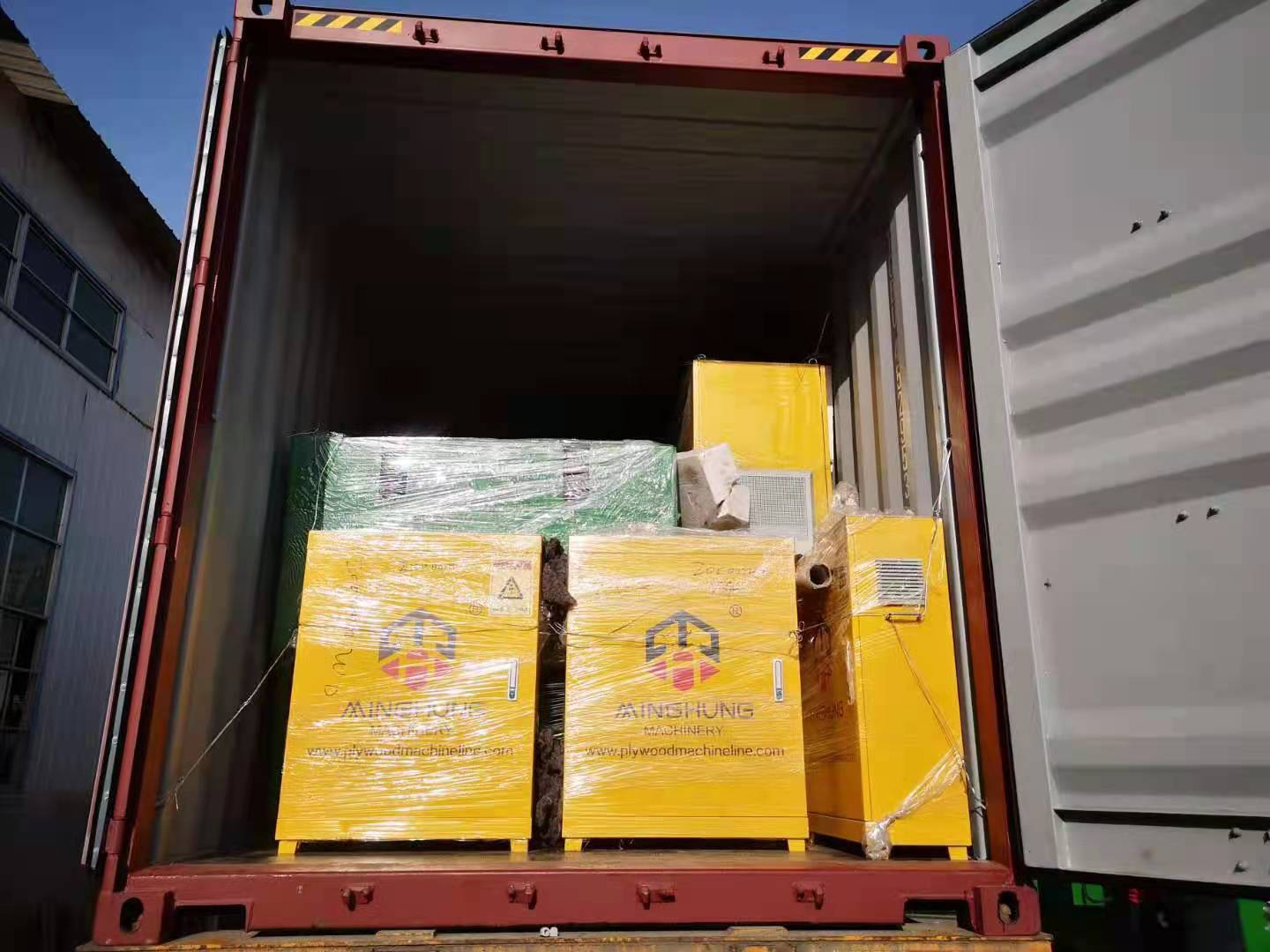 starker Furniermaschinenkasten