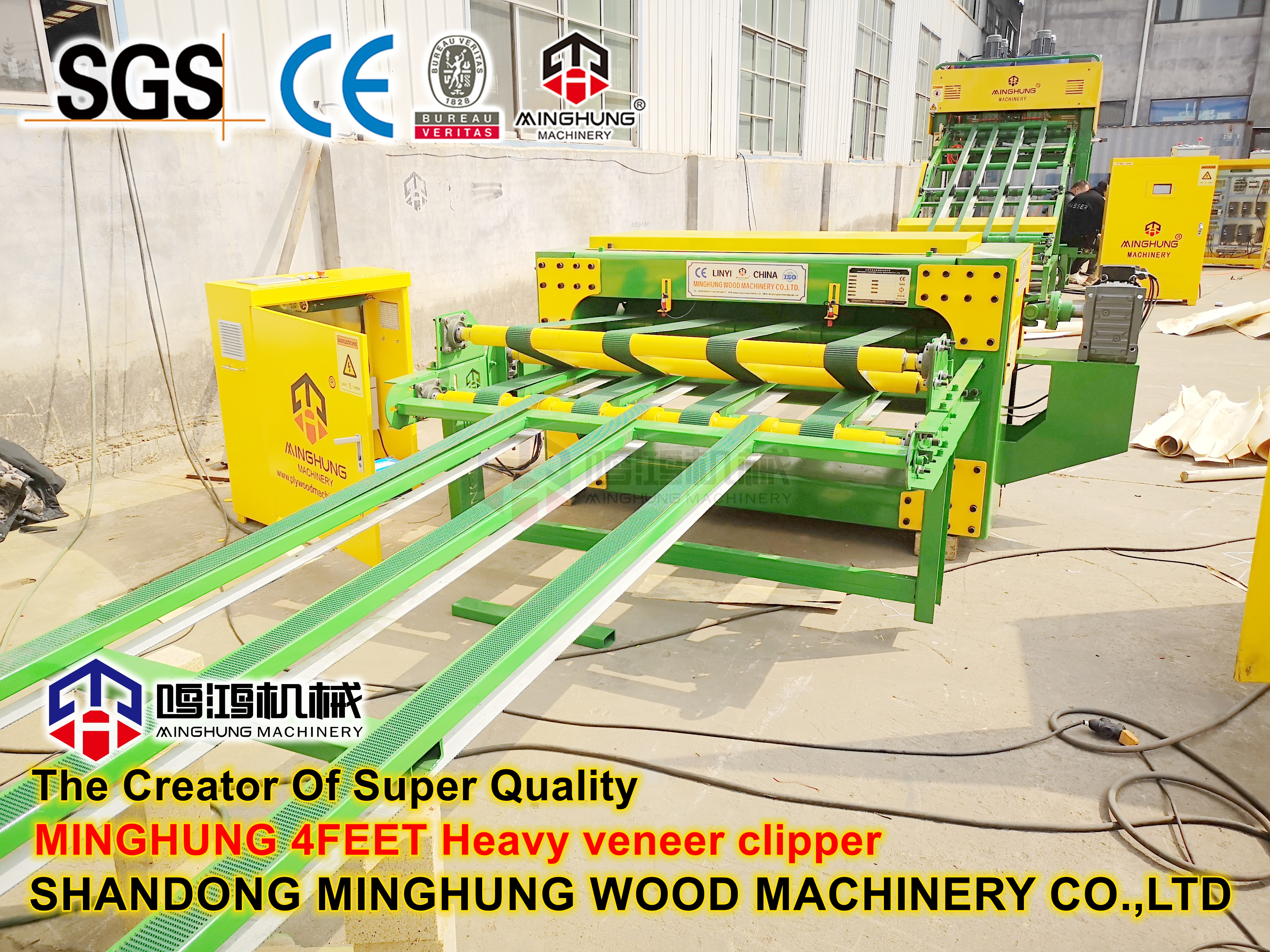 Furnierdrehmaschine zur Herstellung von Holzfurnieren durch Verarbeitung von Hartholz