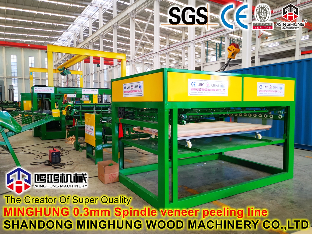 Furnierstapelung f&uuml;r Spindelfurnierdrehmaschine