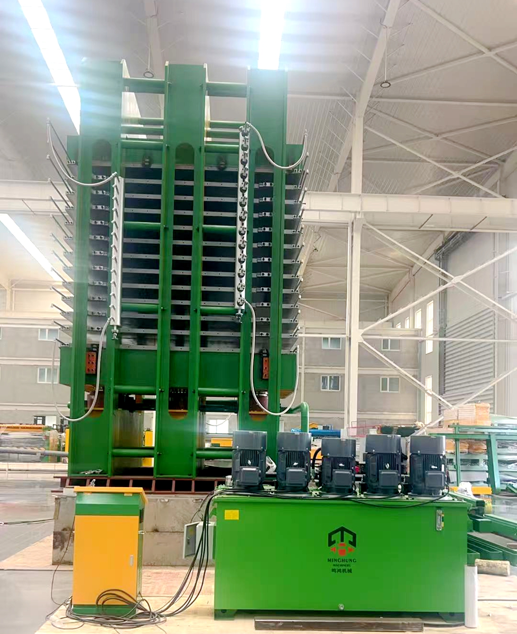 Sperrholz-Hei&szlig;pressmaschine (2) 