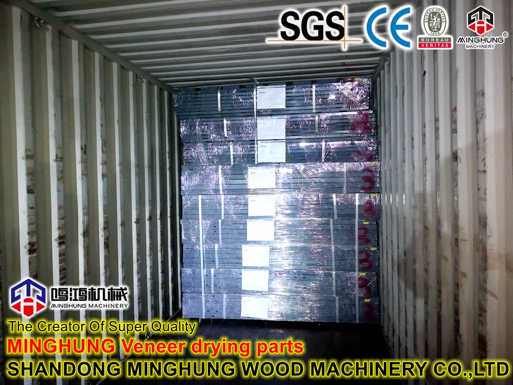 Laden der Furniertrocknungsteile