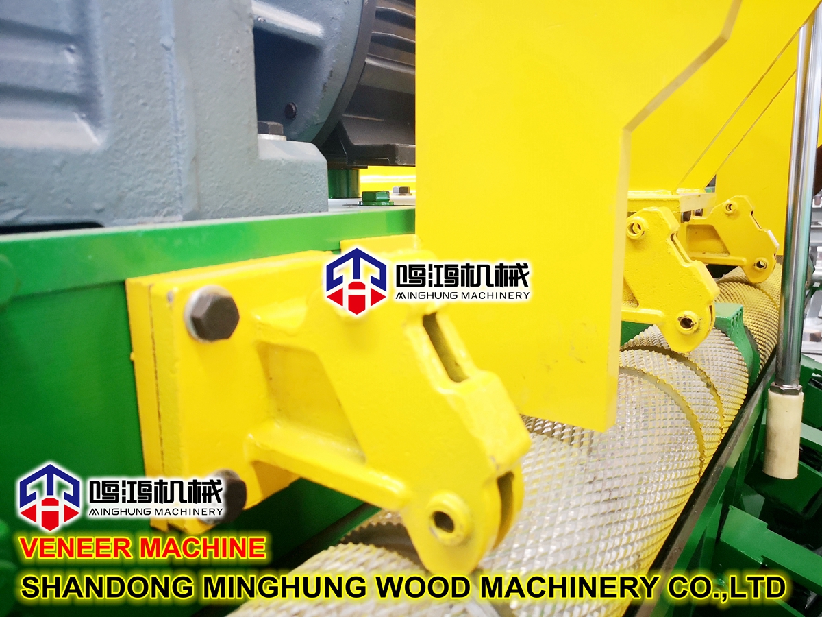 CNC-Maschinen-Holzfurnier-Schälmaschine für die Türkei Russland