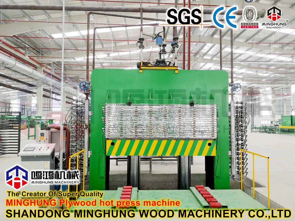 MINGHUNG Sperrholz-Hei&szlig;pressmaschine